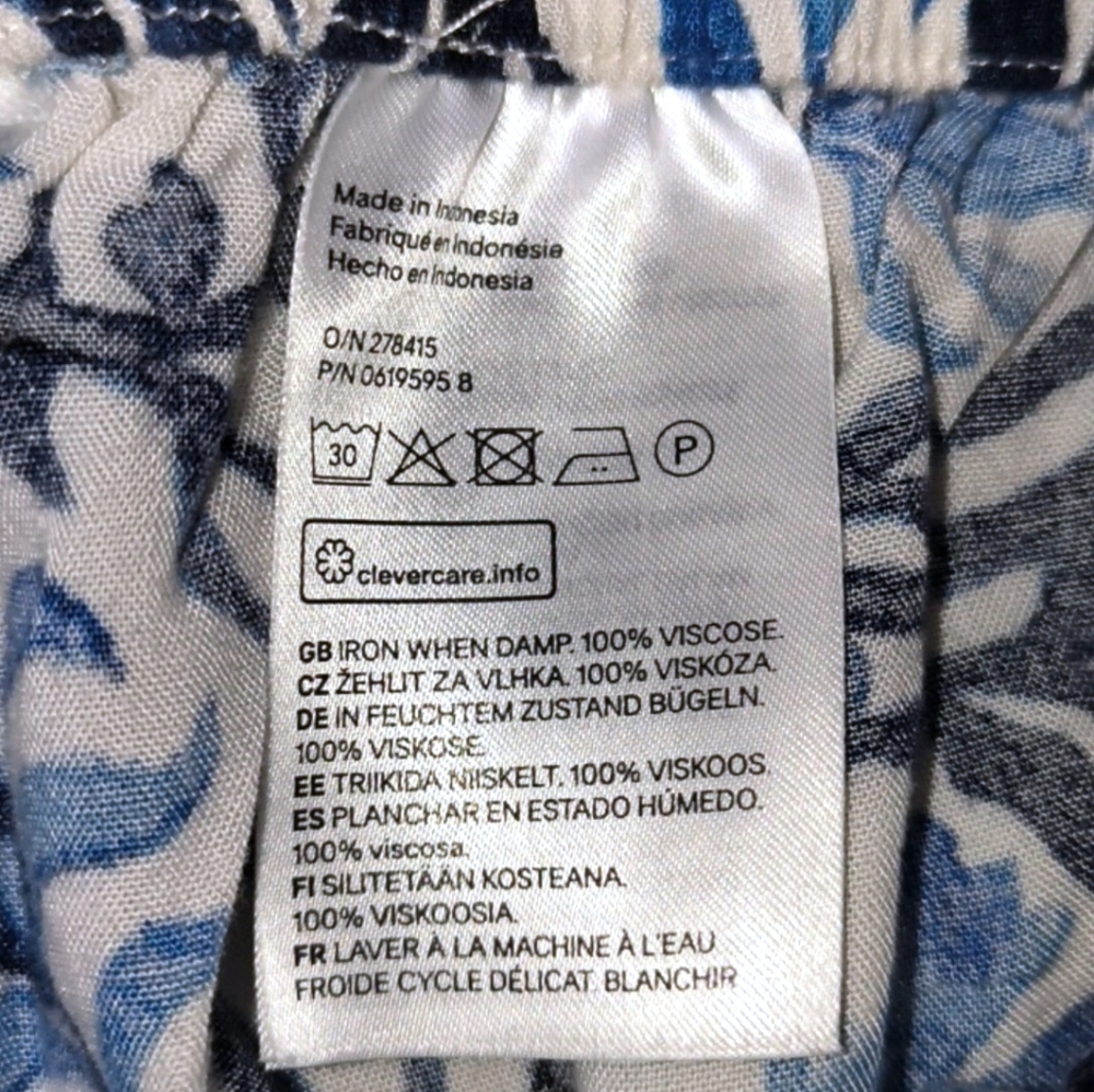 H&M High-Waisted Shorts Women's Size 2 - Picture 4 of 5